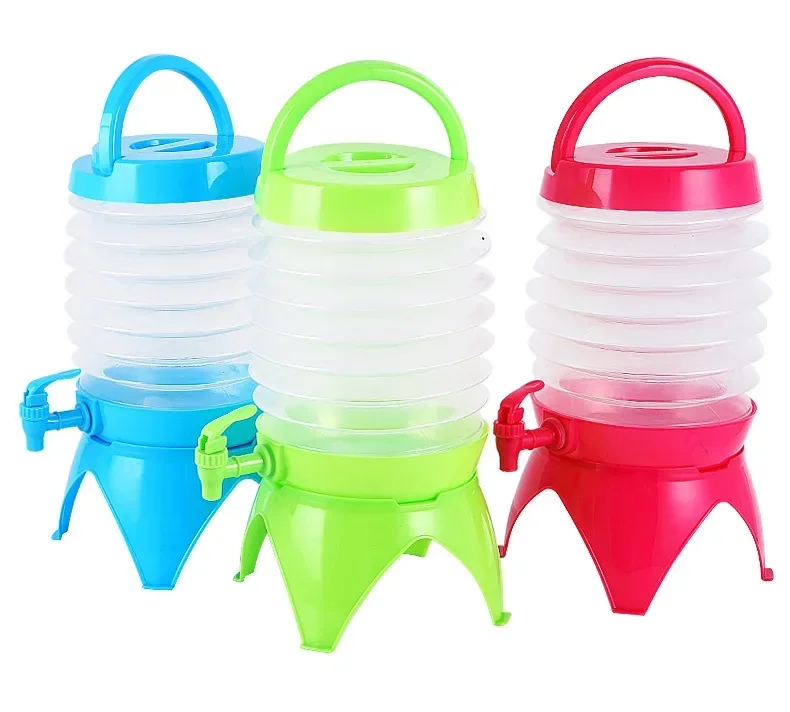 Portable Folding 10L Large Capacity Plastic Camping Kettle with Faucet.