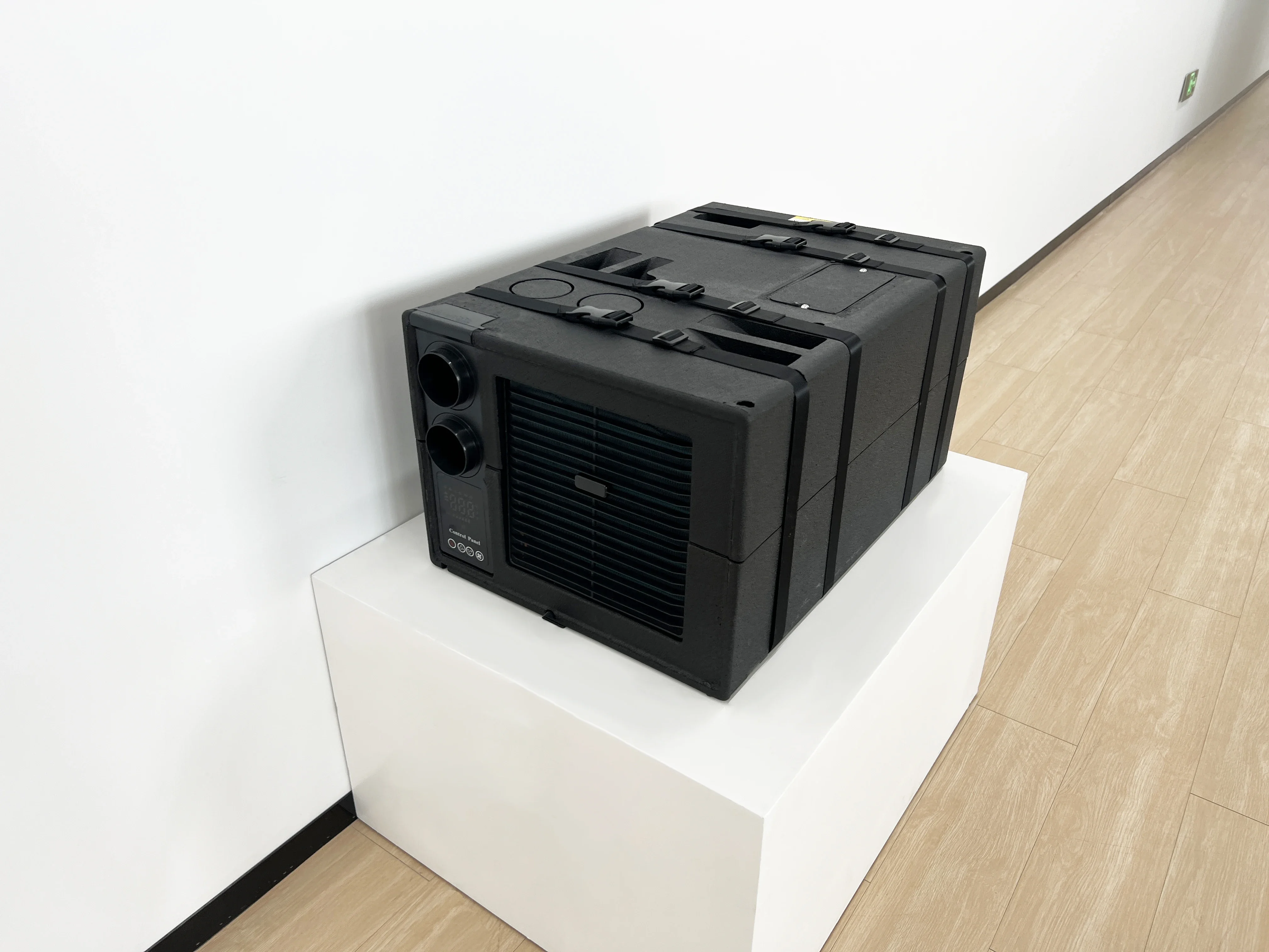 12V/24V/48V Under Bench RV Air Conditioner Caravan Van Marine AC Auto Parking Cooler System