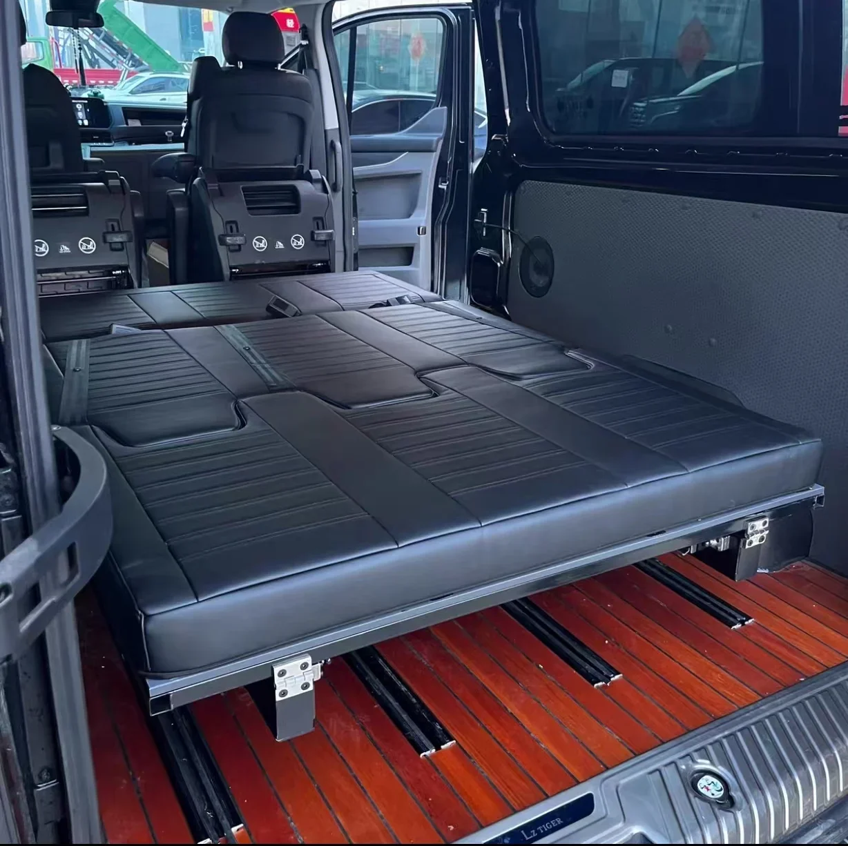 Rear Triple Folding Bed Seat for VW T5 T6 RV