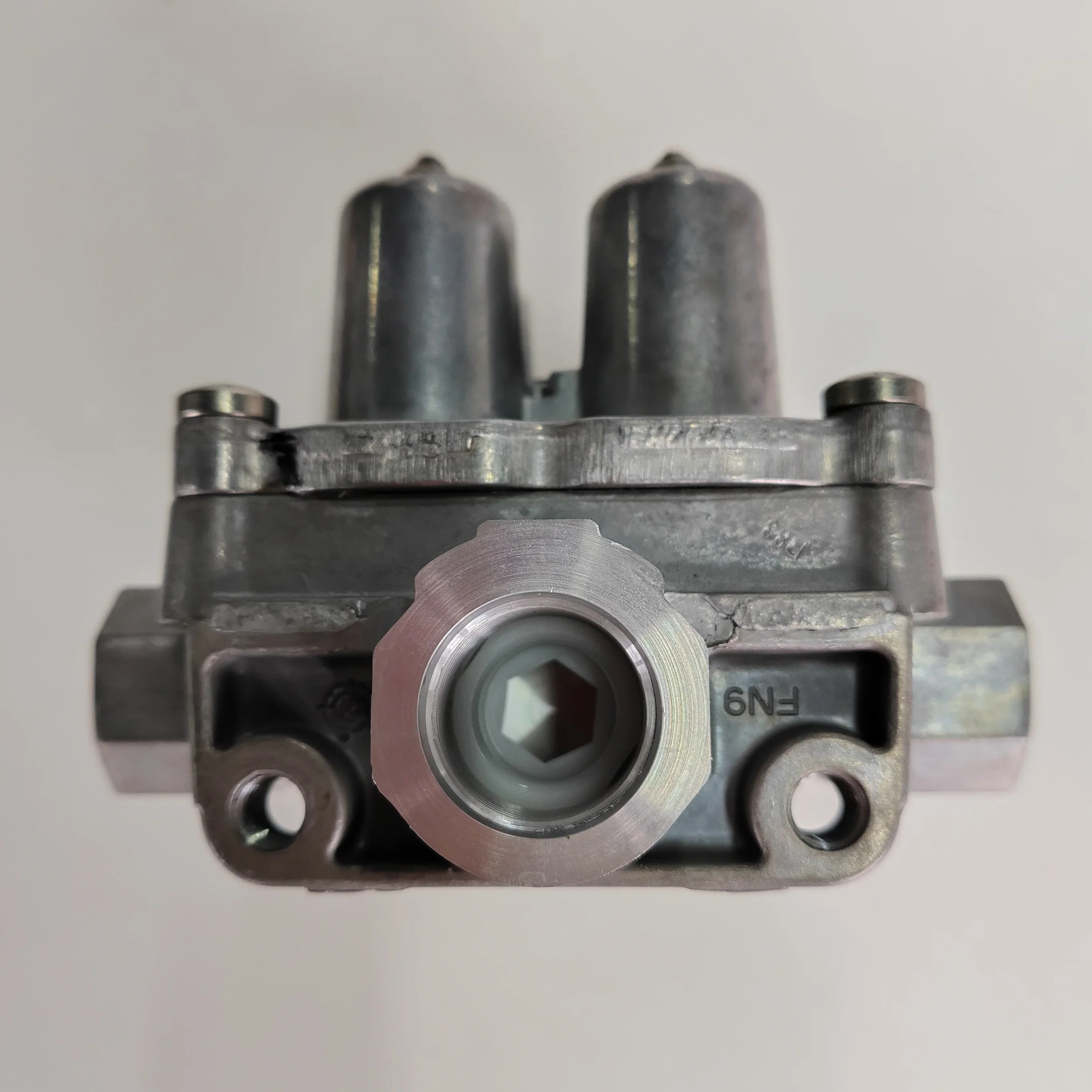 9347144000 Quadruple Protection 4-Way Valve Truck Brake System - 2222436 9347144000